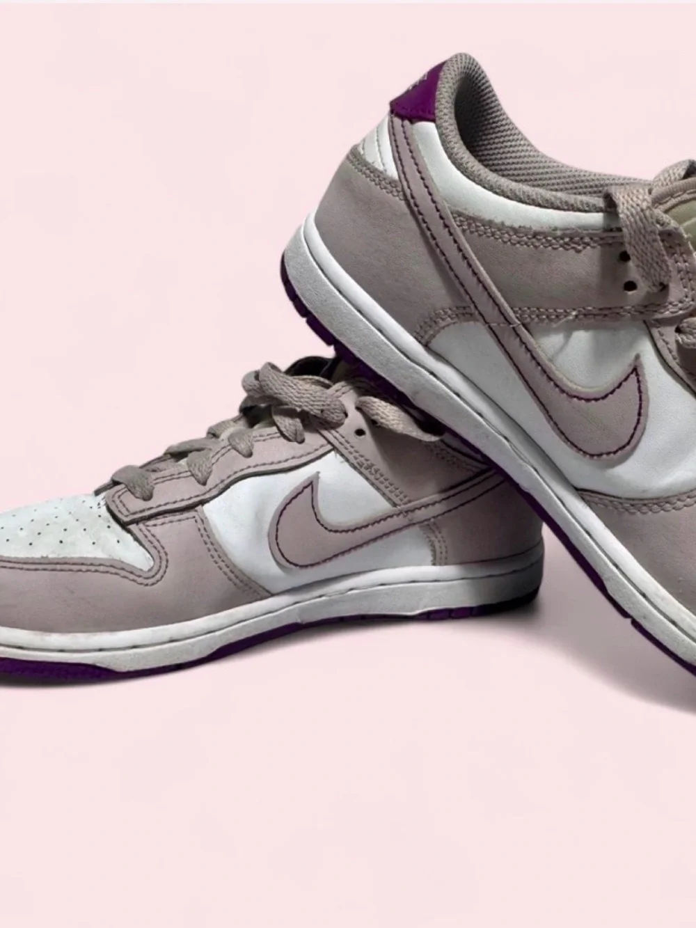 Nike Dunk Low Kids Sneaker White Gray Purple Youth Size 3